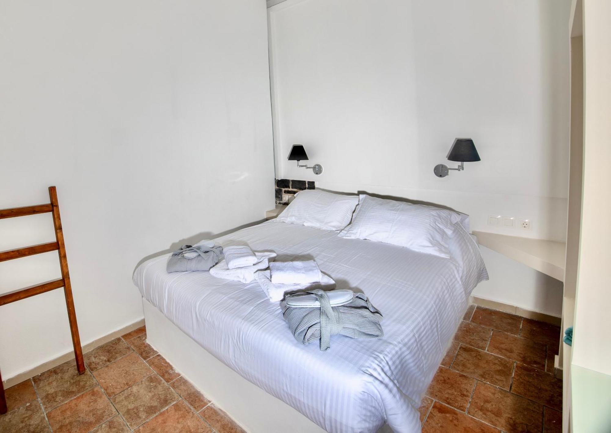 Dawn Suites Santorini Vourvoulos Номер фото