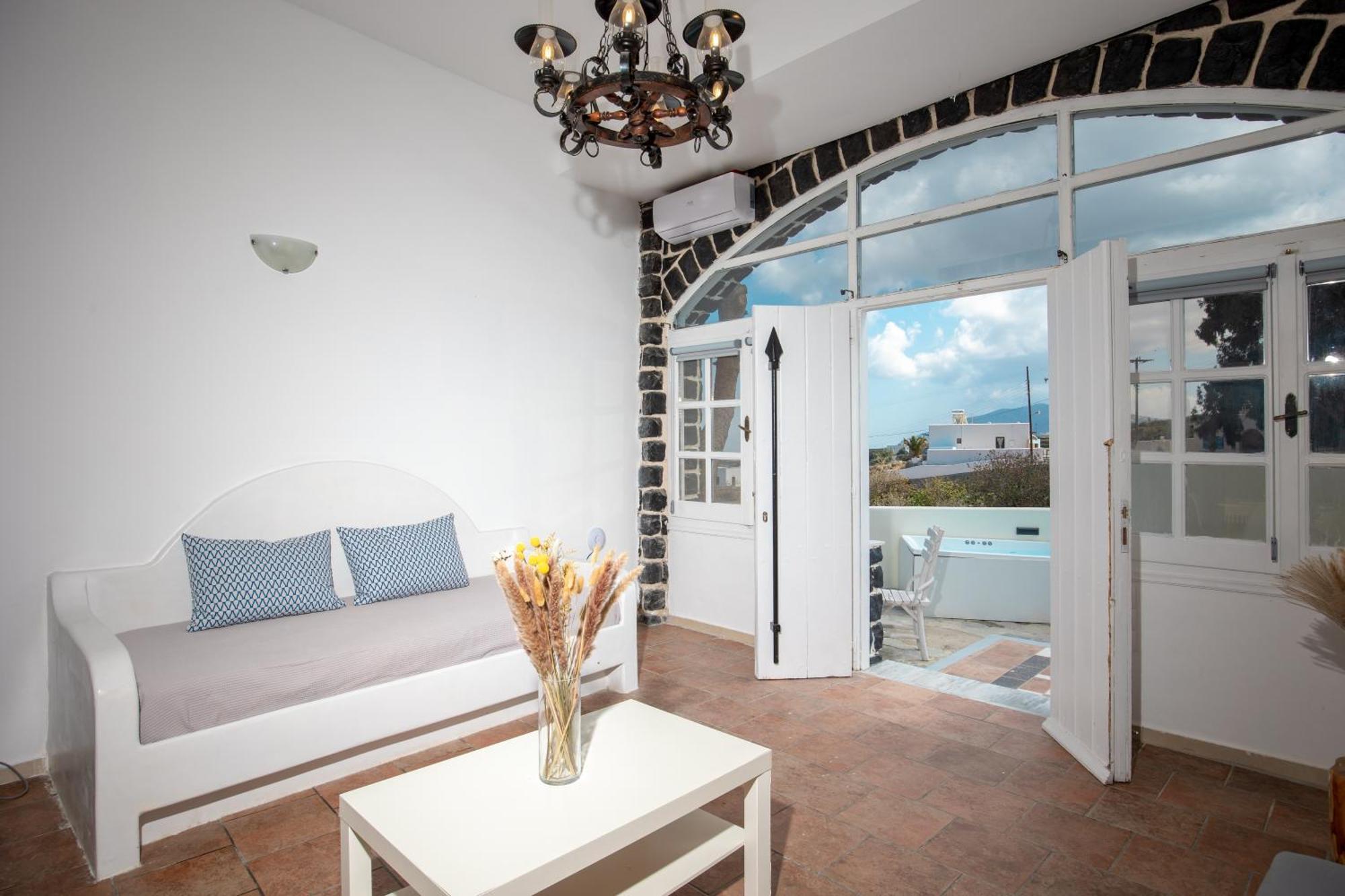 Dawn Suites Santorini Vourvoulos Номер фото